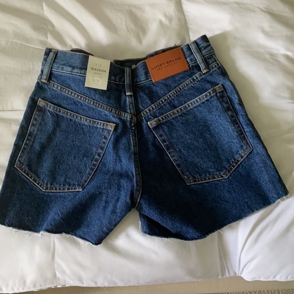 Lucky Brand Denim Traveler Short - Picture 3 of 5